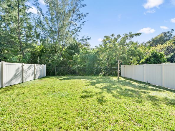 1817 Lake Cove Drive, Lake Worth Beach FL 33460