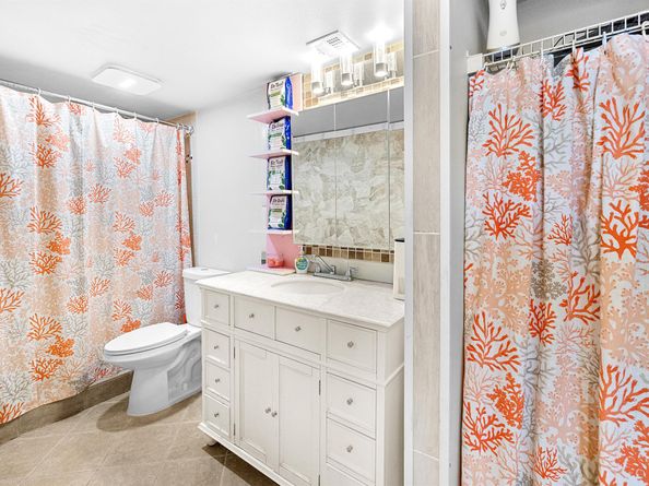 5600 N Flagler Drive 407, West Palm Beach FL 33407