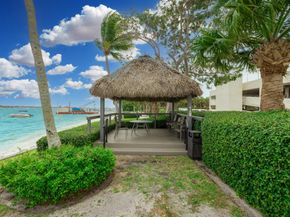 5600 N Flagler Drive 407, West Palm Beach FL 33407