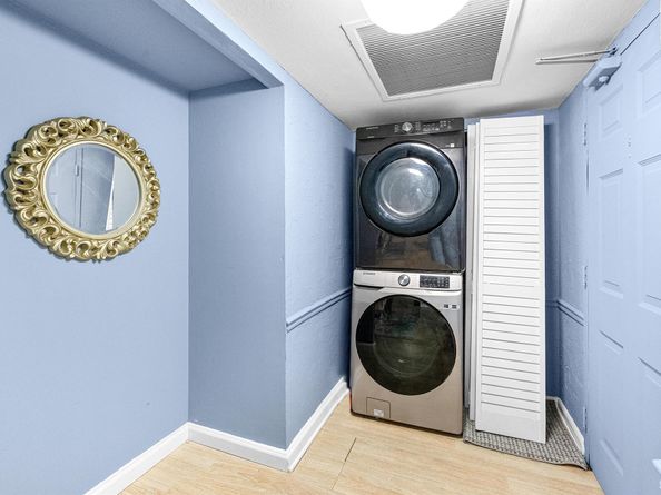 5600 N Flagler Drive 407, West Palm Beach FL 33407