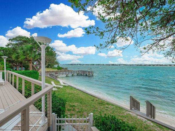 5600 N Flagler Drive 407, West Palm Beach FL 33407