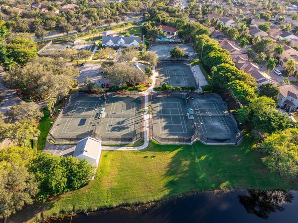 1451 NW 126TH Dr, Coral Springs FL 33071