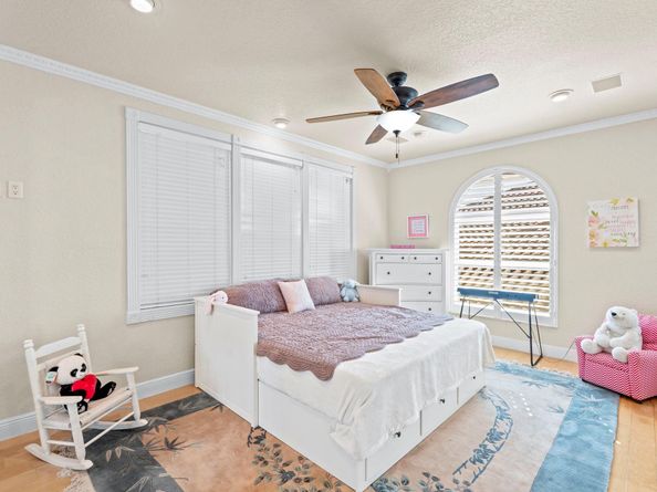 1451 NW 126TH Dr, Coral Springs FL 33071