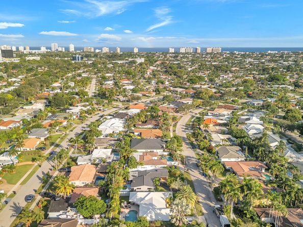 2021 NE 59th Pl, Fort Lauderdale FL 33308