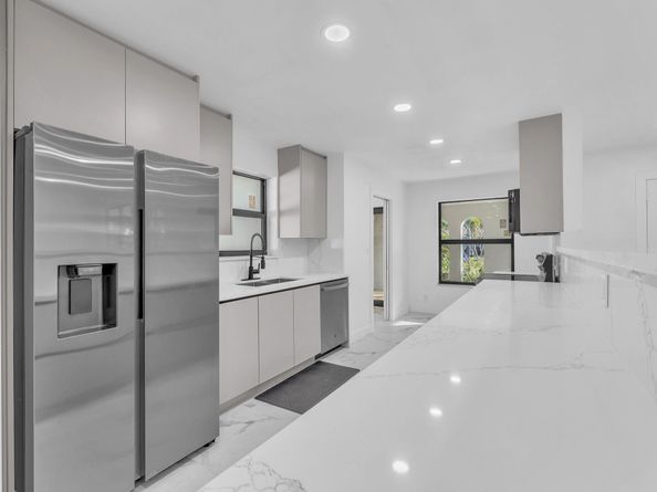 2021 NE 59th Pl, Fort Lauderdale FL 33308