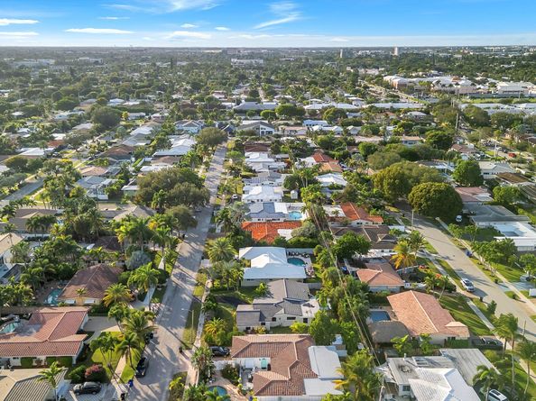 2021 NE 59th Pl, Fort Lauderdale FL 33308