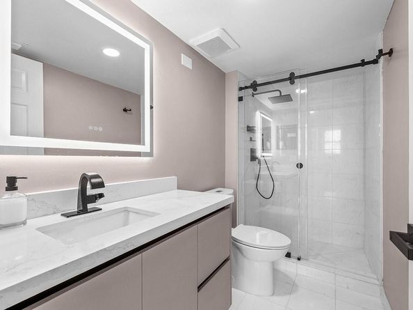 3500 Mystic Pointe Dr 1808, Aventura FL 33180