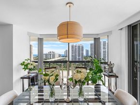 3500 Mystic Pointe Dr 1808, Aventura FL 33180
