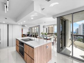 3500 Mystic Pointe Dr 1808, Aventura FL 33180