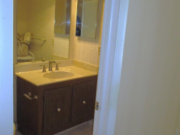 8390 Lagos De Campo Blvd 304, Tamarac FL 33321