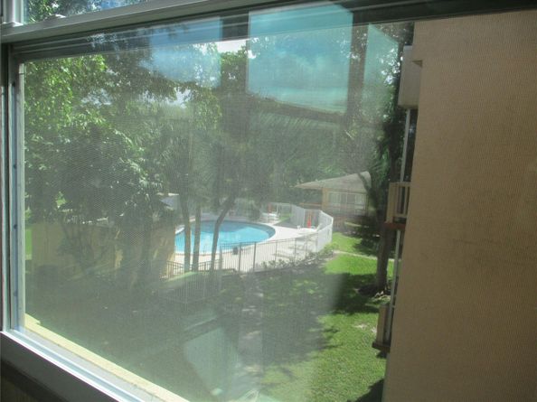 8390 Lagos De Campo Blvd 304, Tamarac FL 33321