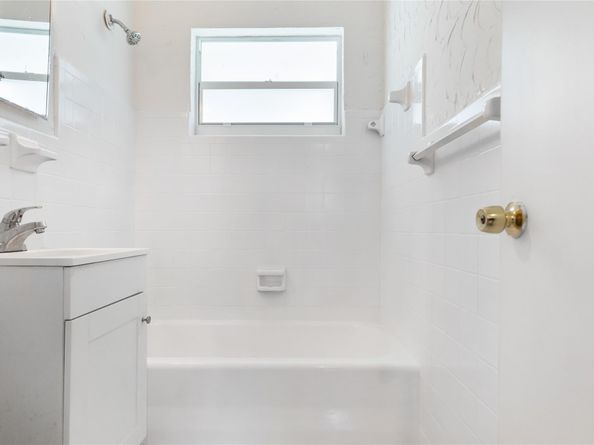 3701 SW 43rd Ave, West Park FL 33023