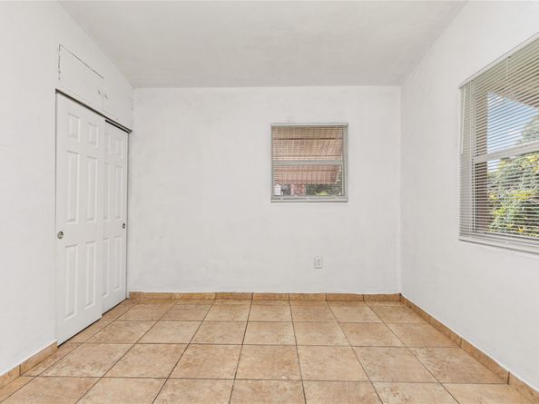 3701 SW 43rd Ave, West Park FL 33023