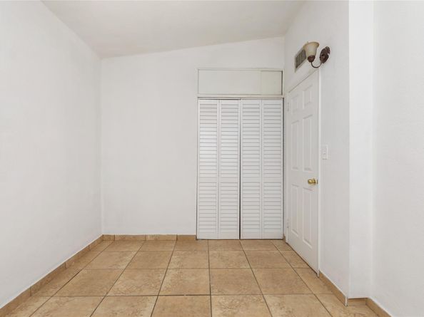 3701 SW 43rd Ave, West Park FL 33023