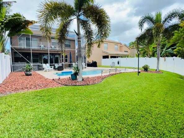 3020 Rockville Lane, Royal Palm Beach FL 33411