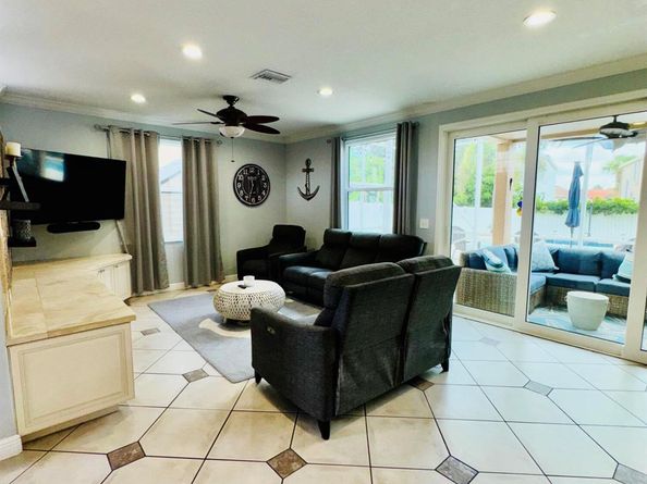 3020 Rockville Lane, Royal Palm Beach FL 33411