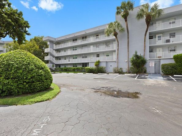 112 Royal Park Drive 4b, Oakland Park FL 33309