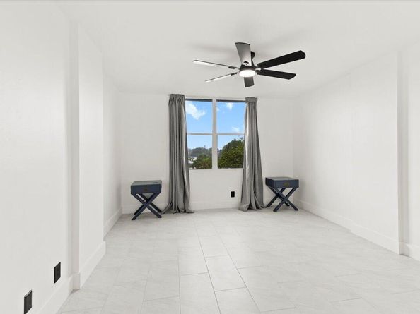 112 Royal Park Drive 4b, Oakland Park FL 33309