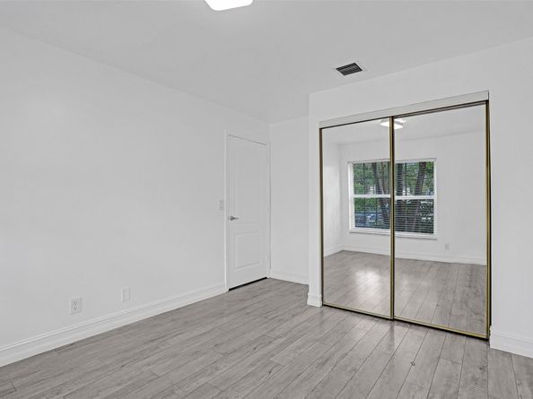 3564 Sanctuary Dr, Coral Springs FL 33065