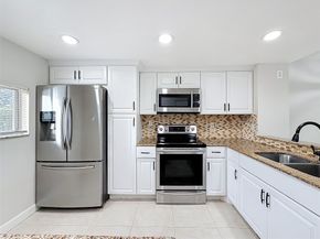7750 NW 50th St 106, Lauderhill FL 33351
