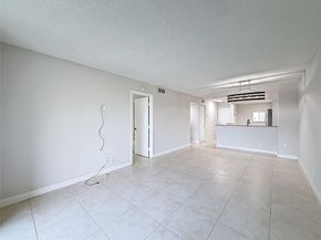 7750 NW 50th St 106, Lauderhill FL 33351