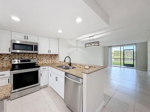 7750 NW 50th St 106, Lauderhill FL 33351