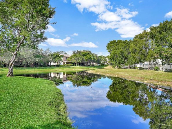 3260 Coral Ridge Dr 3260, Coral Springs FL 33065