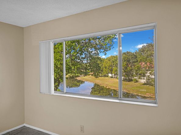 3260 Coral Ridge Dr 3260, Coral Springs FL 33065