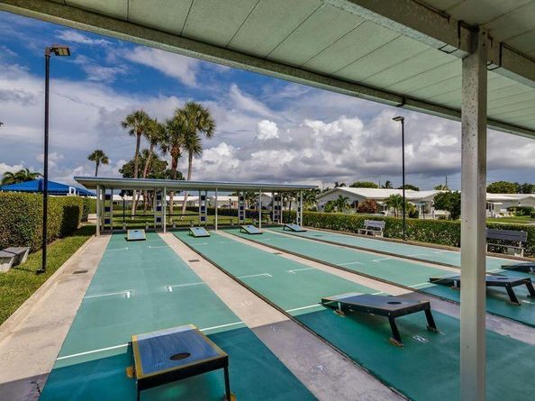 1117 Lake Terrace F207, Boynton Beach FL 33426