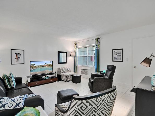 17001 NE 13th Ave 104, Miami FL 33162