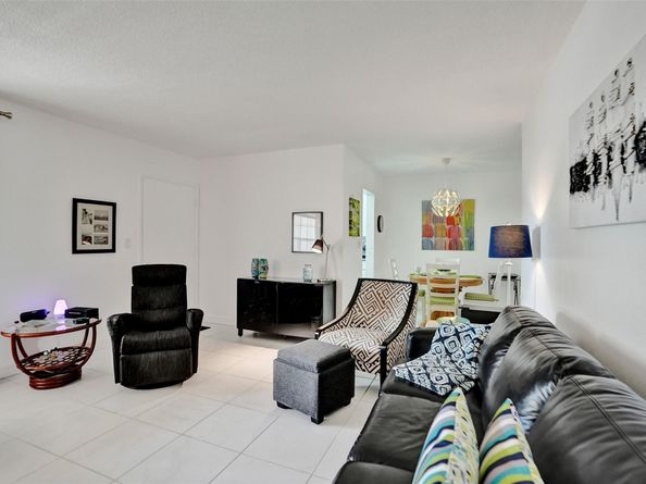 17001 NE 13th Ave 104, Miami FL 33162