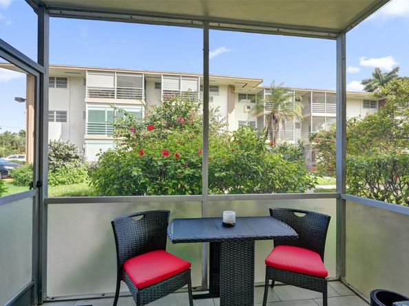 17001 NE 13th Ave 104, Miami FL 33162