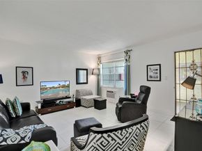 17001 NE 13th Ave 104, Miami FL 33162