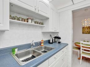 17001 NE 13th Ave 104, Miami FL 33162