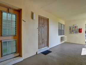 17001 NE 13th Ave 104, Miami FL 33162