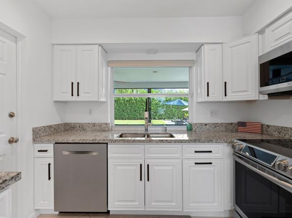 1093 SW 14th Street, Boca Raton FL 33486