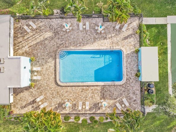 524 Osprey Drive 11b, Delray Beach FL 33444