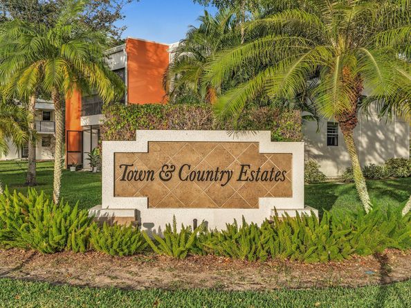 524 Osprey Drive 11b, Delray Beach FL 33444