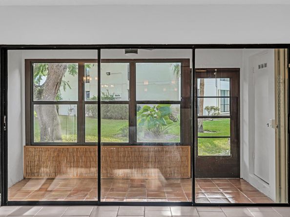 524 Osprey Drive 11b, Delray Beach FL 33444