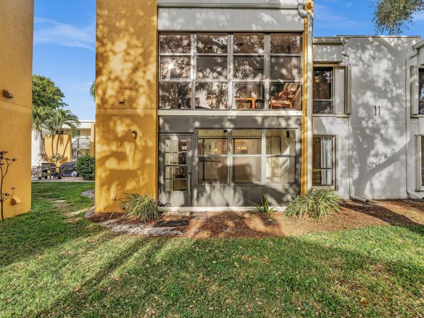 524 Osprey Drive 11b, Delray Beach FL 33444