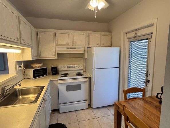 3500 NW 48th 615, Lauderdale Lakes FL 33319