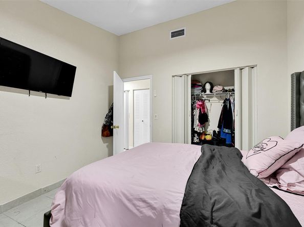 1219 Scioto Rd, North Lauderdale FL 33068