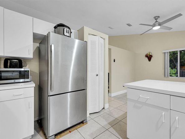 1219 Scioto Rd, North Lauderdale FL 33068