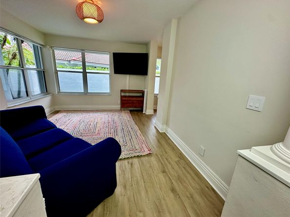 2295 NW 53rd St, Boca Raton FL 33496