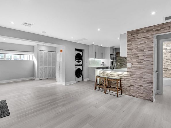 81 NW 47th Ct, Fort Lauderdale FL 33309