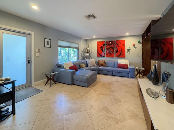 1426 NE 17th Ave, Fort Lauderdale FL 33304