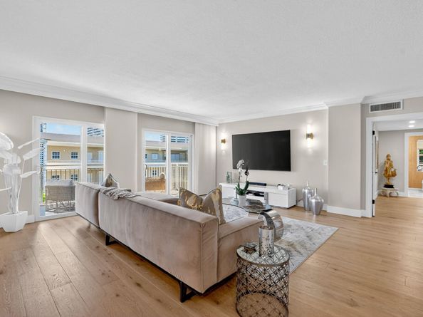 950 De Soto Rd 5A, Boca Raton FL 33432