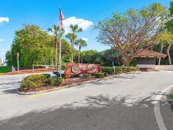 950 De Soto Rd 5A, Boca Raton FL 33432