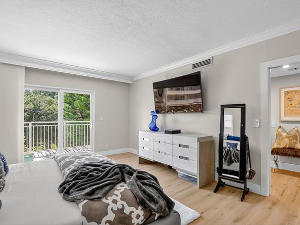 950 De Soto Rd 5A, Boca Raton FL 33432