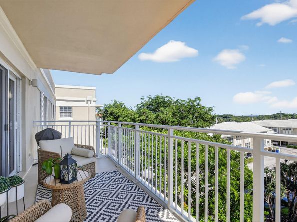 950 De Soto Rd 5A, Boca Raton FL 33432